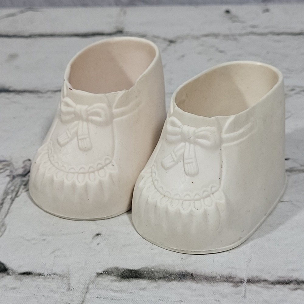 Vintage 70s 80s Doll Shoes White Ivory Rubber Accessory‎ Replacement Pair